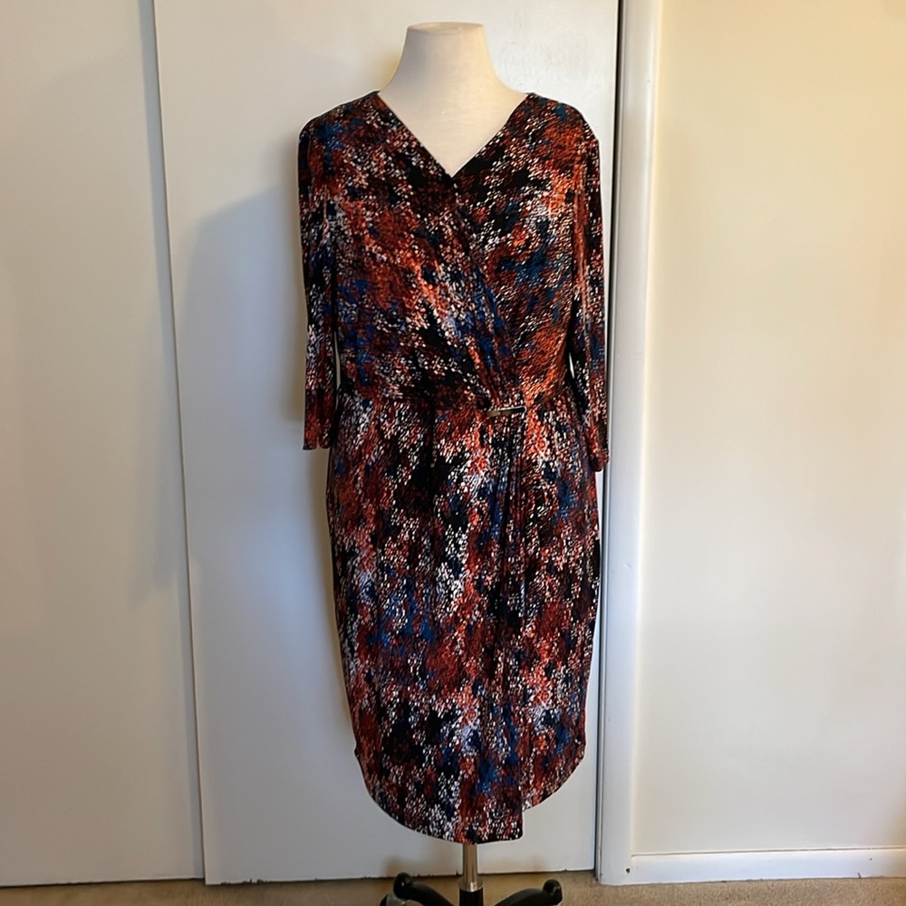 ROZ & ALI- long sleeved Rust/orange/blue/black/cream Faux Wrap Dress. EUC.